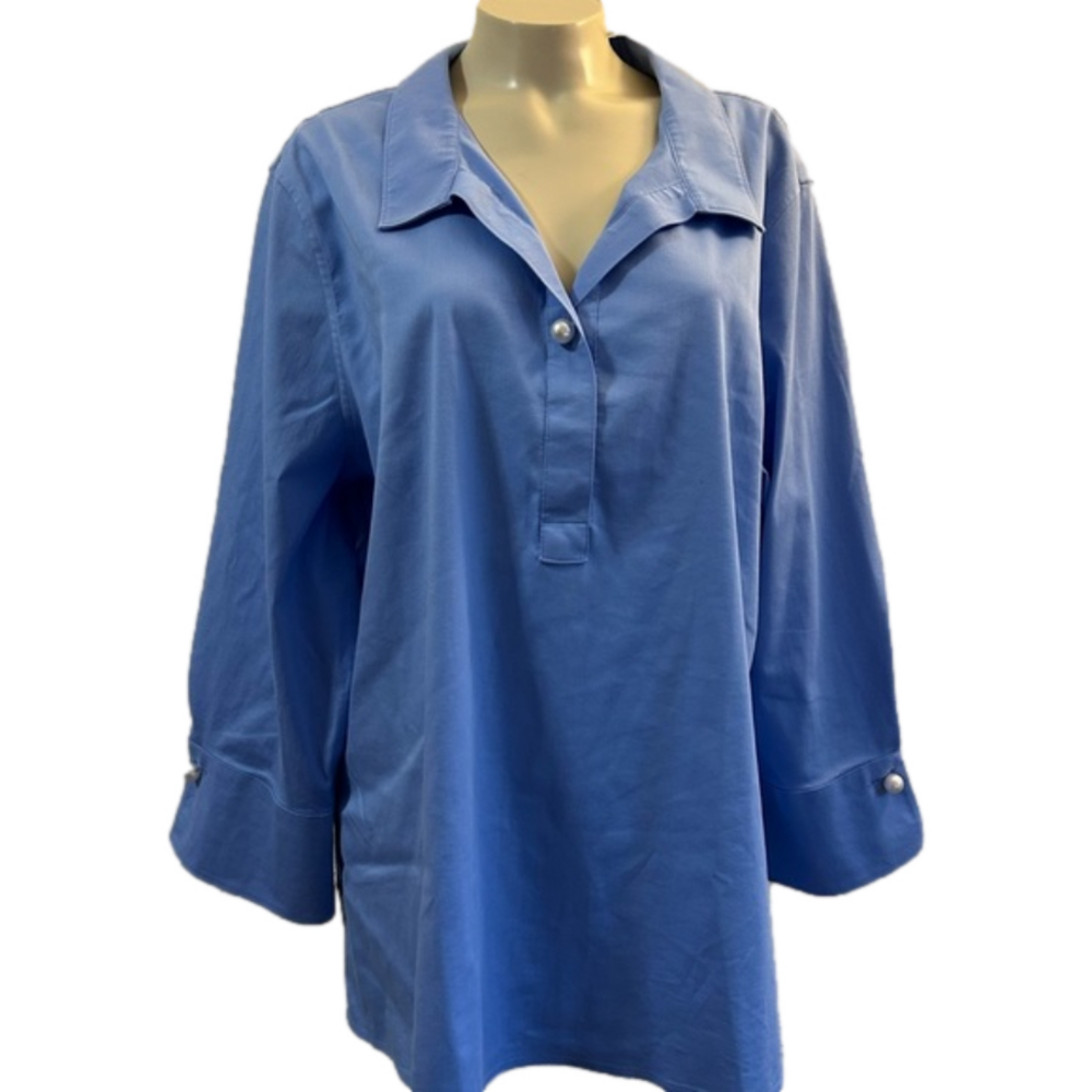 Chico's sz 4 Blue collar/one pearl button closure blouse NWT